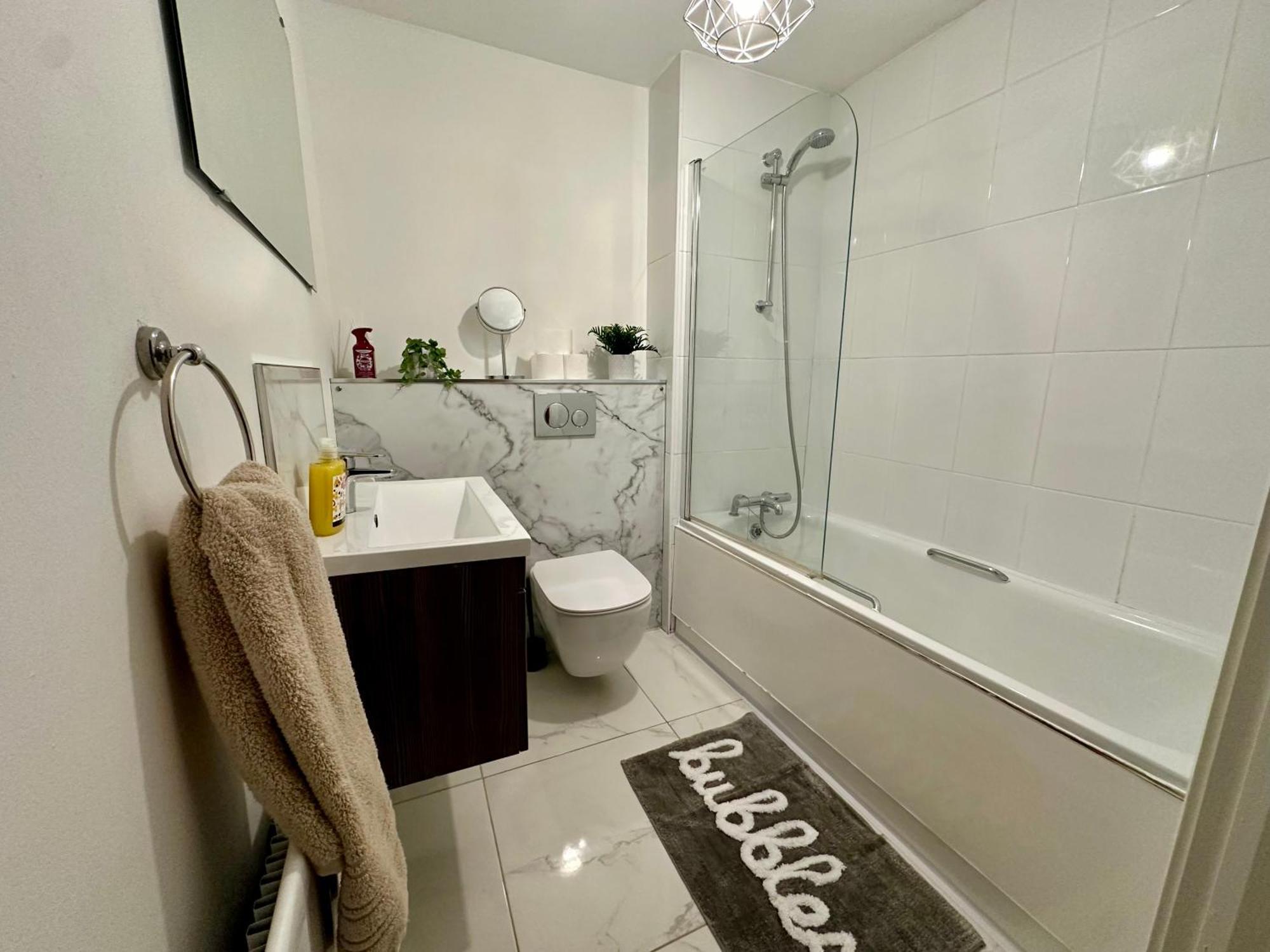 2Br City Side Apartment 벨파스트 외부 사진