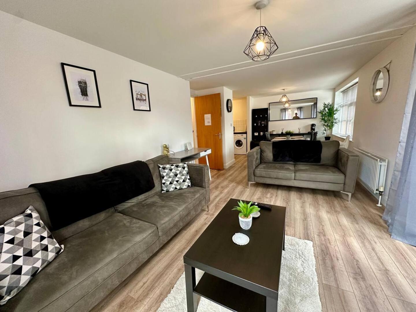 2Br City Side Apartment 벨파스트 외부 사진