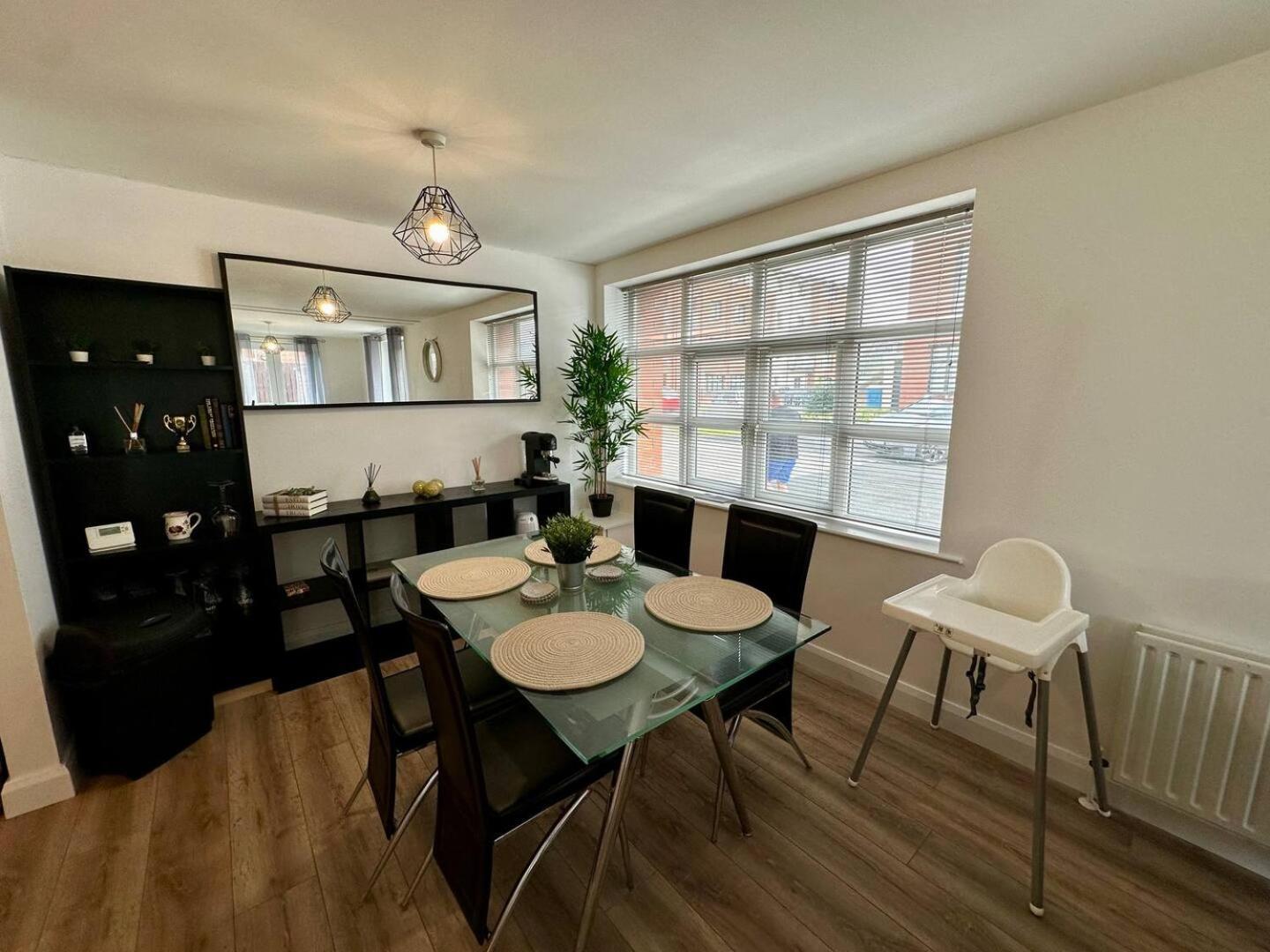 2Br City Side Apartment 벨파스트 외부 사진