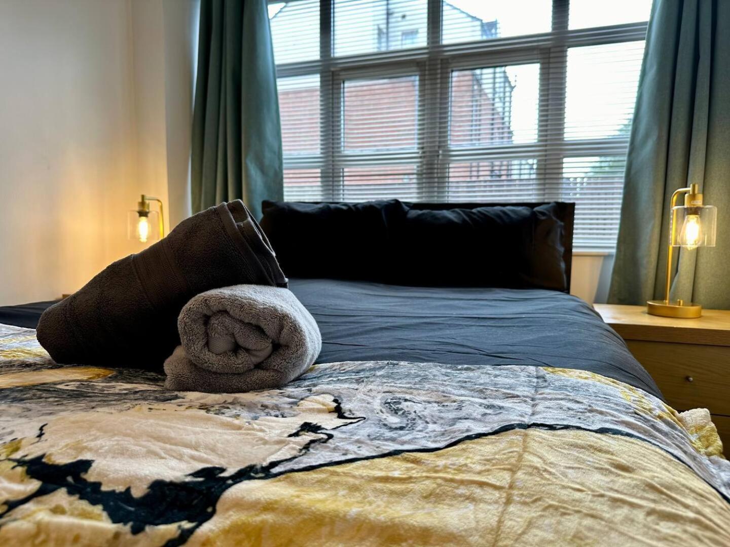 2Br City Side Apartment 벨파스트 외부 사진